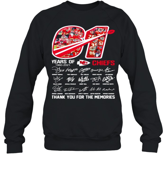 61 Years Of Chiefs 1960 2021 Signature shirt Unisex Sweatshirt
