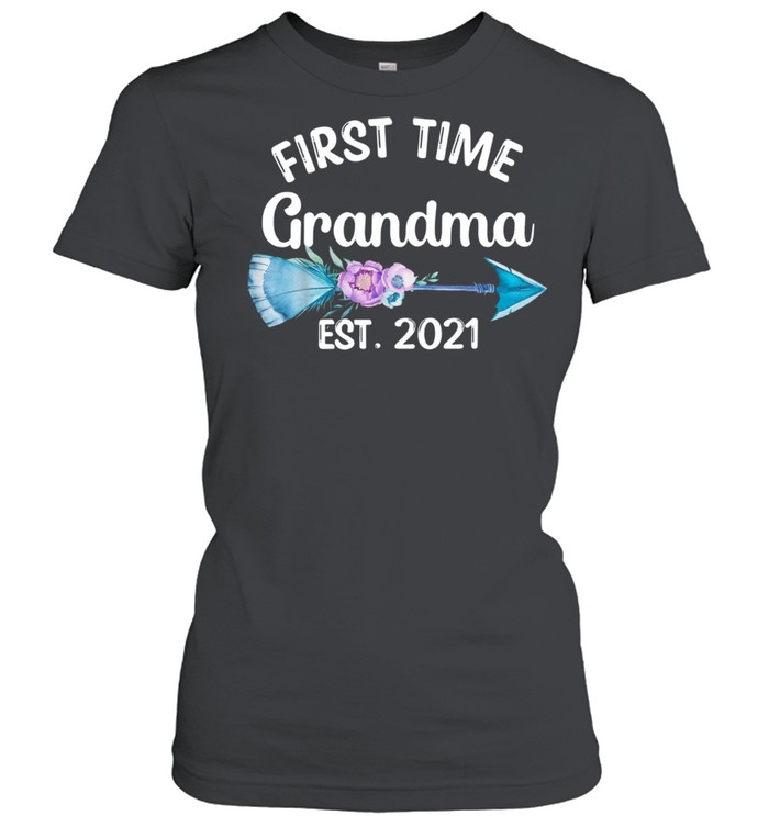 First Time Grandma Est 2021 Pregnancy Announcement Unisex shirt Classic Women's T-shirt
