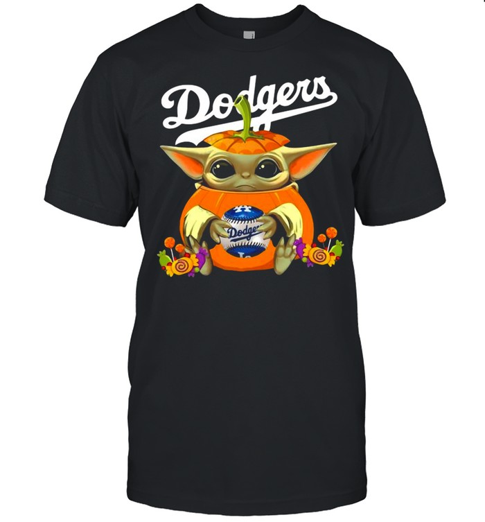 Baby Yoda Pumpkin Hug Los Angeles Dodgers Halloween  Classic Men's T-shirt