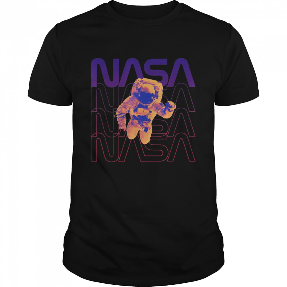 Floating in space NASA occupy Mars Astronaut in space  Classic Men's T-shirt