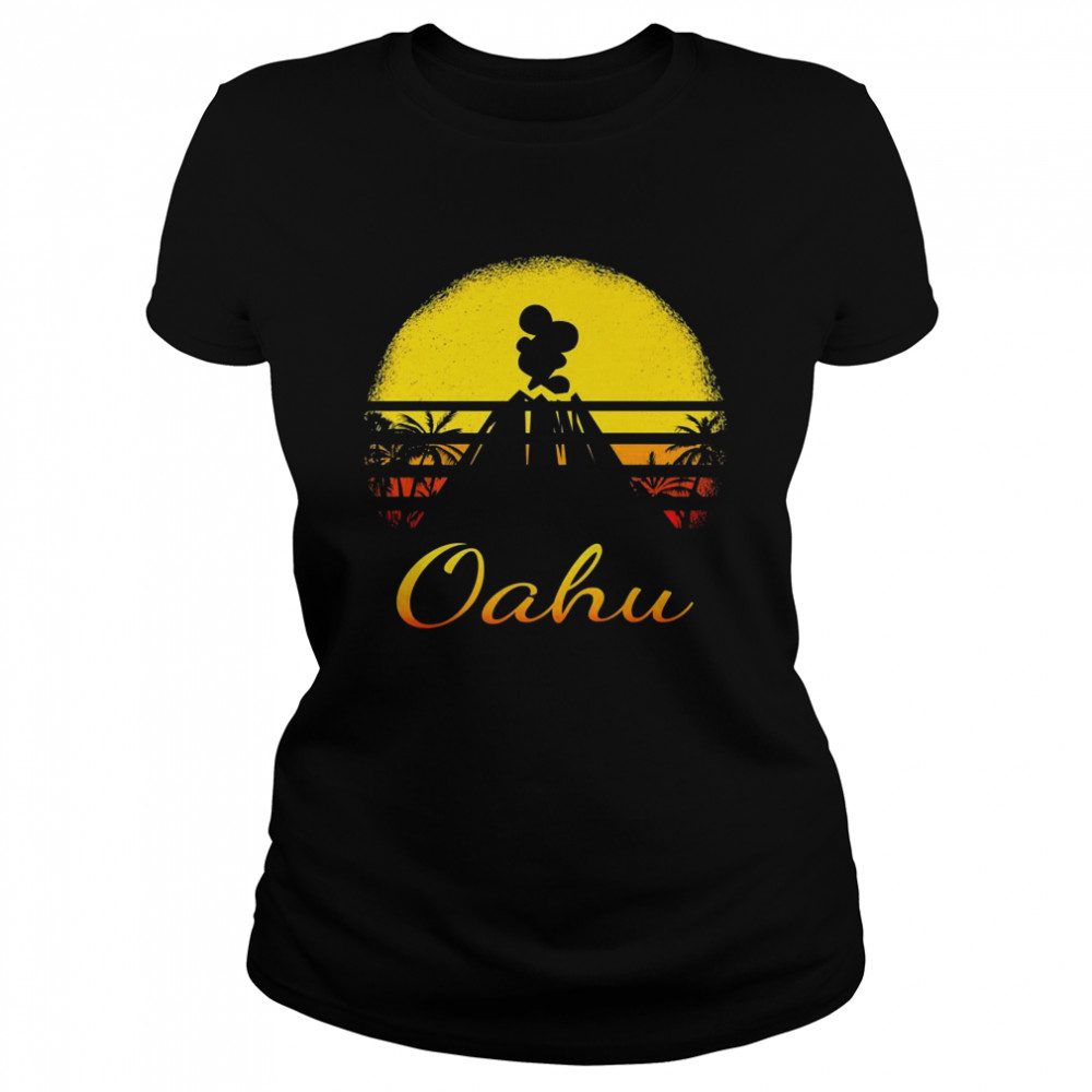 Oahu Island Hawaii Summer Vacation Retro Volcano 80s Vintage  Classic Women's T-shirt