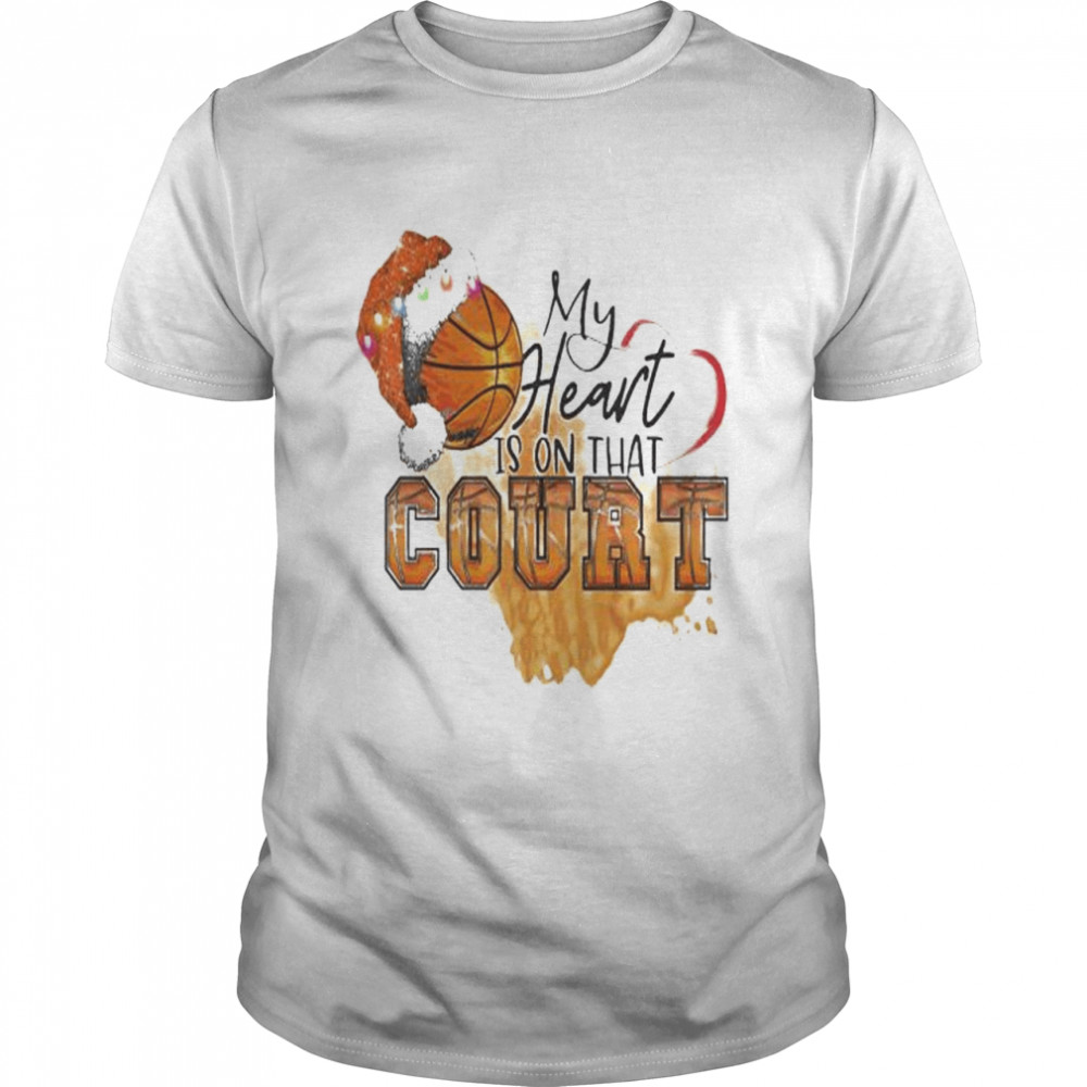Santa Baseball my heart is on that court Christmas shirt Classic Men's T-shirt